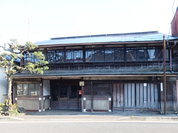 ツルヤの改装計画。奥の水回りなどはかなりできつつあった