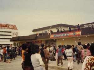 地元の人たちの思い出のつまった旧レイには、スーパーや飲食店、衣料店などたくさんのお店が入店していたという（写真提供：あつみ編集舎）