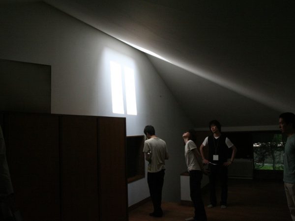 「永遠」は抽象的な意味だけではなかった（イラスト：宮沢洋）