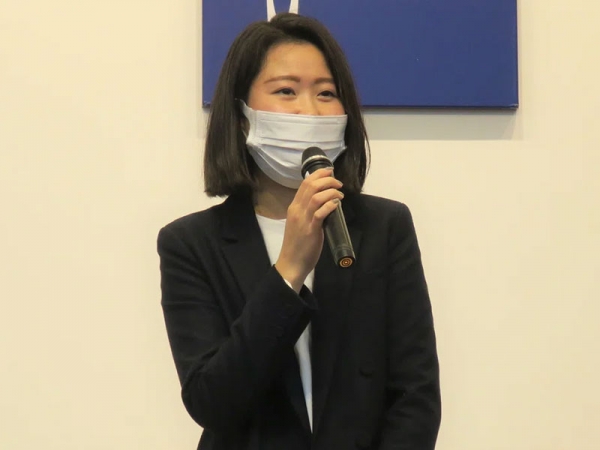 オンライン配信のパネルディスカッションの様子。当日は、Zoomでもイベントの様子が配信された。参加者はオンライン・オフライン合わせて100名近くに及び、関心の高さがうかがえた。 右から、IRIS須藤さん、世田谷区議会議員上川さん、積水ハウス松岡さん、LIFULL龔