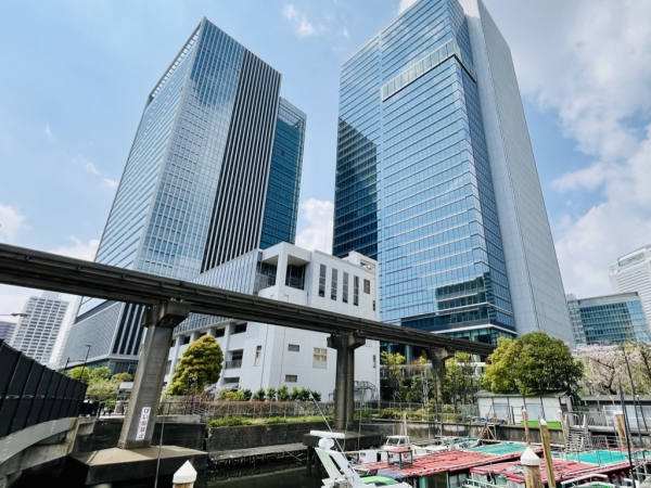 公有地の徹底活用術 地方財政を救い、都市を再生する/創樹社（文京区）（大型本） 1025144018_671b2f426ad1f.png