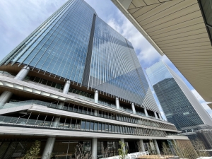 高輪ゲートウェイシティ（THE LINKPILLAR 1）の外観　※2025年3月撮影