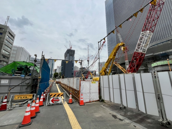 工事中の泉岳寺駅前地区第二種市街地再開発事業　※2025年5月撮影