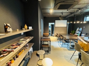 熊本の味覚が味わえる「アイスベアーカフェ」はラウンジとしても使われており、精神障害への啓蒙や医療・福祉に関するイベントを開催。志あるスタッフも現在募集中だ