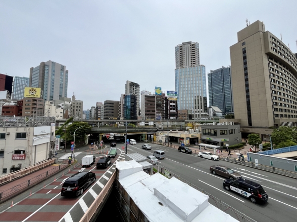 牛込見附跡（JR飯田橋駅西口から撮影）　※2025年6月撮影