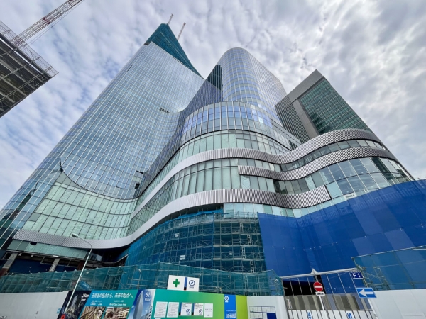 建築工事中の日本橋一丁目中地区市街地再開発事業（日本橋側から撮影）　※2025年6月撮影