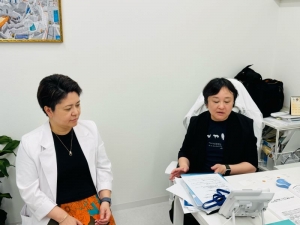 “以心伝心”とも言えるように息の合った齋藤氏と大熊氏。「ただ治療をするだけが私たちのしたいことではない」と、患者の意思を聞くことを大切にしている