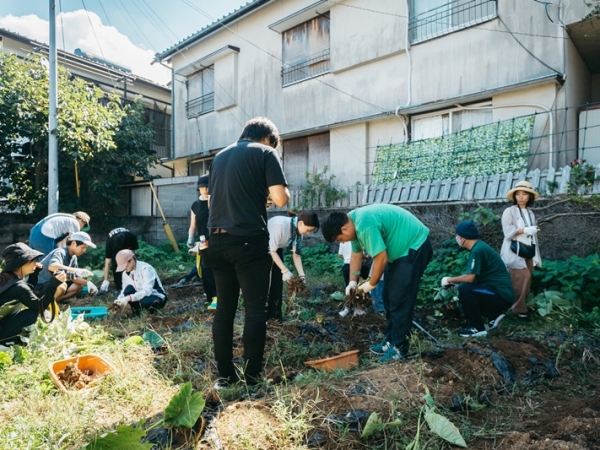 中新町ヒルズ。畑にするために土中のガラなどを除却、整備した（写真提供/null）