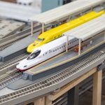 湯郷温泉のおもちゃの街の取組：湯郷温泉 てつどう模型館&レトロおもちゃ館 新幹線の鉄道模型