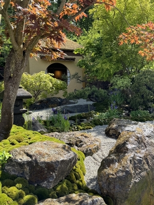 2016年にゴールドメダルを受賞した作品。立体的な庭で緑と紅葉のコントラストが印象的（写真提供/石原和幸デザイン研究所）