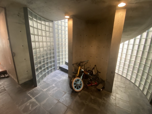 内部の構成（イラスト：宮沢洋）