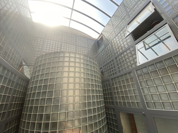 世界のANDO”安藤忠雄の初期名作「ガラスブロックの家」。五原則の“完全