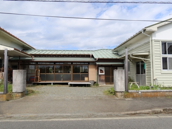 イベント時の曽我の施設前。周辺は田んぼが広がる（写真提供/OVACANS）