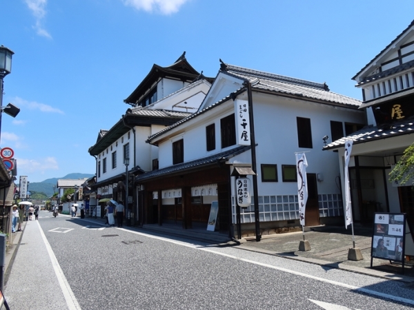 映画館が厳しいとあちこちで聞くが、リベルテも苦難の道を、しかし継続してきた（筆者撮影）