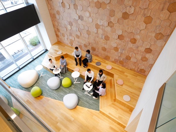 京都市西京区などと共催した「親子ハンドソープ作り体験」の様子