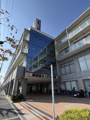 樟葉駅前のバスロータリー