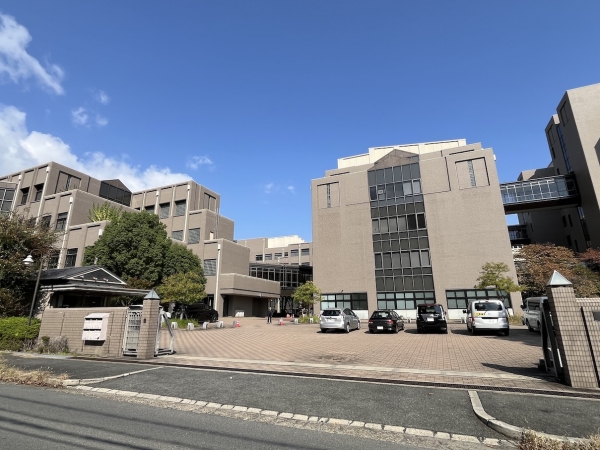 樟葉駅前のバスロータリー