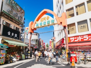 “昭和の亡霊”から街を守れ。高円寺再開発計画に住民反発、反対署名8000筆超（画像はイメージ）