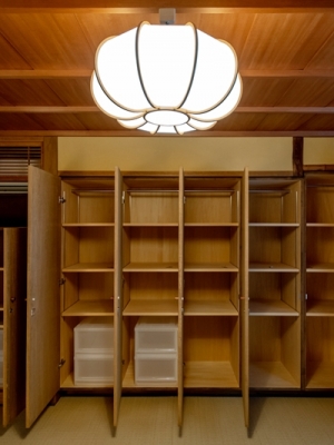 セカンドハウスには憧れるものの買うとなると大変だし、借りるとしても初期費用がかかり、しかもある程度の期間借り続けなくてはいけない。その面倒さから諦めている人もいるだろう。そんな難をカバーしてくれそうな仕組みがある。セカンドハウスシェアだ。