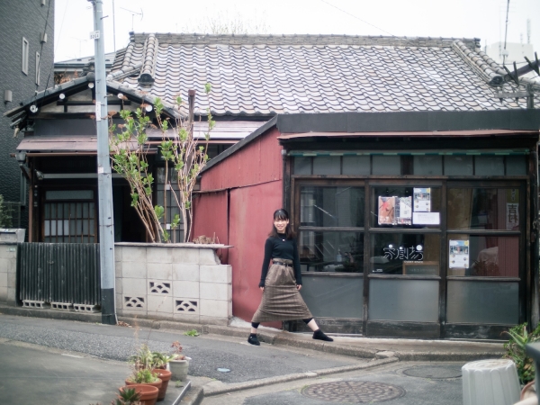 リノベーションした古民家に、地域の人が集えるサードプレイスのような場をつくり出している千住旭町の「（仮称）コーミンカン！」。写真は2024年8月の地口あんどん夏祭り（撮影：伊澤写真館）