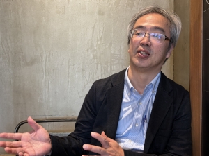 千住に暮らし3人の子育ても千住でしてきた建築家の鶴巻俊治さん。地域活動にも積極的に取り組む