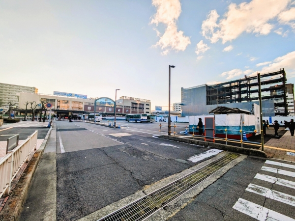 旧そごう呉店跡地では、新たな複合ビルの建設工事が急ピッチで進む