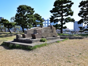 台場公園にある砲台場。黒船来航を受けて作られたもので、お台場海浜公園駅から徒歩15分ほど