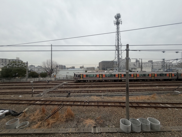 現在、森之宮検車場の敷地内には、博覧会輸送に使用されたEVバスが保管されている