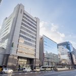 広島市本通3丁目地区市街地再開発事業:本通交差点から見た本通商店街の事業計画地の様子