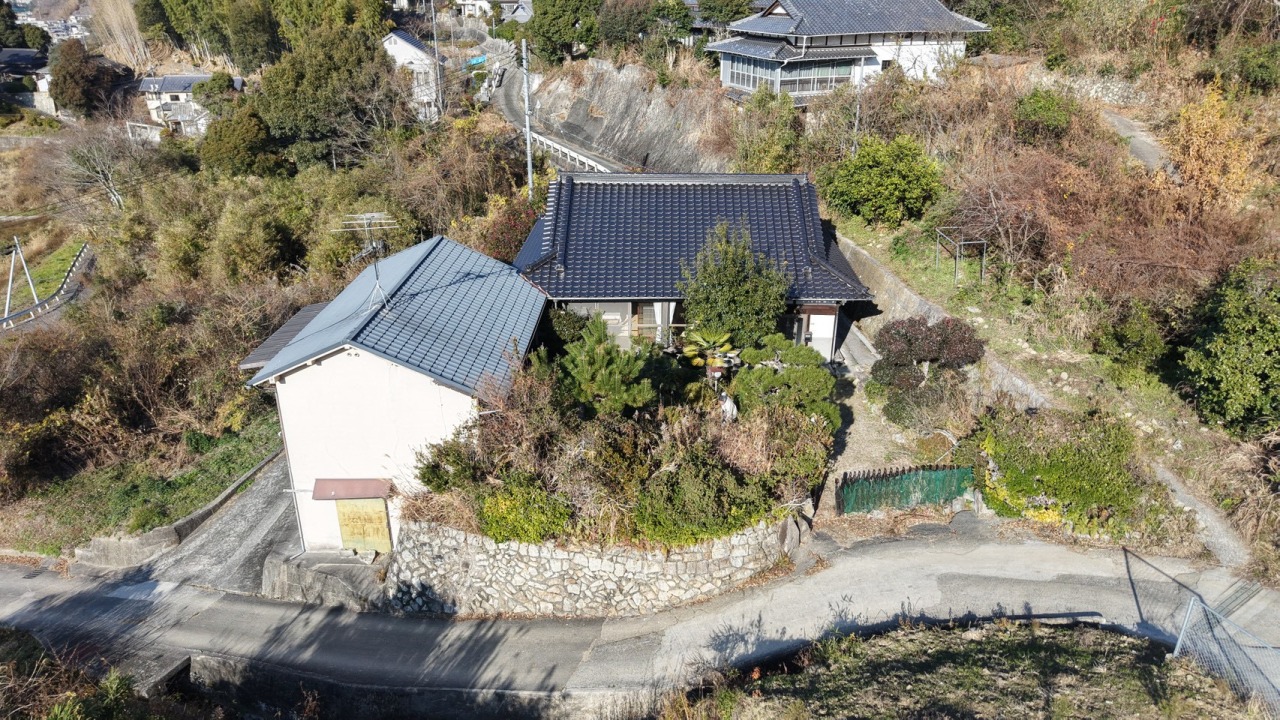 地域の“お節介”が空き家を流通させる。広島県江田島発「センパイモデル