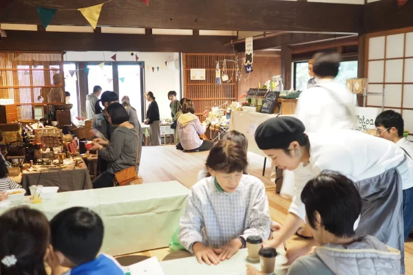 シャッターが閉まっていた状態の店舗を改装、新しいにぎわいを生んだOne Table（写真提供/omusubi不動産）