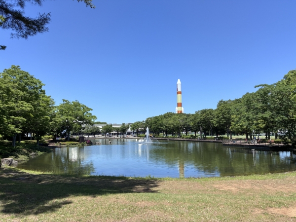 中央公園（駅側より望む）　※2026年5月撮影
